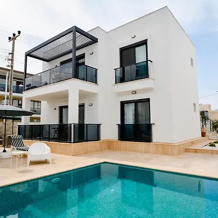 300m To 2 Bedroom Garden Floor Flat With Pool A1 - Yeni Dunya Διαμέρισμα *
