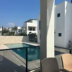 300m To 2 Bedroom Garden Floor Flat With Pool A1 - Yeni Dunya * Bodrum